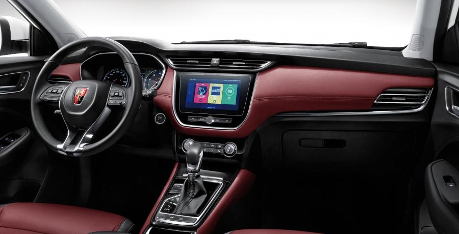 Торпедо Roewe RX3 (ZS12) 2017 года  (фото 6 из 12)